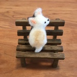 羊毛フェルト　いぬ（チワワのブローチ）