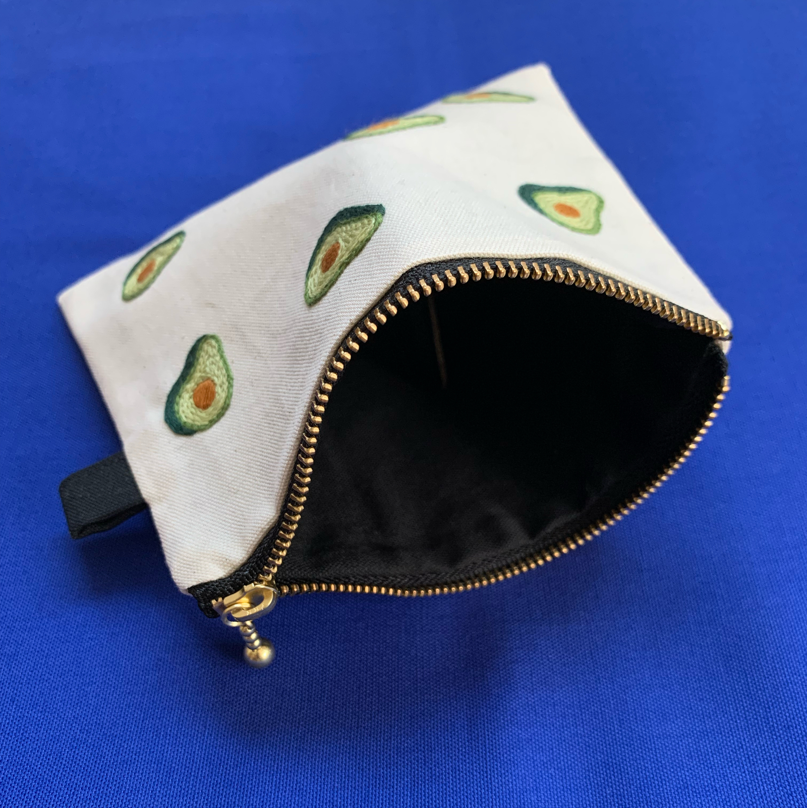 手刺繍】アボカドの刺繍ポーチ【14cmファスナー】 - HEMICO'sGallery