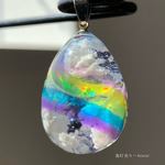 三日月が輝くと虹が現れる。　雲レジン　オルゴナイト　たまご型　ネックレス