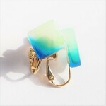 海のシンプルイヤリング < ブルーグラデーション >