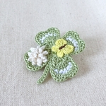 【ブローチ】クローバーとチョウ