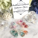 [送料無料] 小さなお花　と　花びらガラスビーズ　の　マスクチャームセット✨　ゴールド　ピアス　イヤリング　マスクチャーム　花びら
