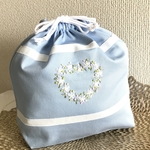 お受験バック　手刺繍巾着袋　ファミリア　私立小学校マムエモアレディースポーチファミリア