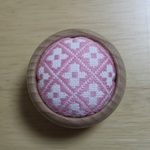 ＊Haru様オーダー品＊こぎん刺し　ピンクッション　【ウロコ】