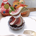 Shinrian様専用　送料込み☆イチジクがたっぷりのタルトメモスタンド☆フェイクケーキ☆クレイケーキ