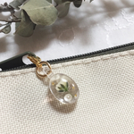 かすみ草のファスナーチャーム 小粒