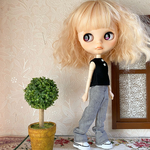 グレーのパンツ　ブライスピュアニーモsサイズ