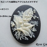 RG60✨とってもと～っても素敵なアクリルカメオです！すずらん　ブラック×ホワイト　40×30㎜。・。・(^^♪