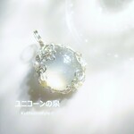 グレームーンストーンペンダント（ワイヤージュエリー☆ワイヤーアクセサリー☆ワイヤーラッピング天然石ネックレス☆KuthumistyleⓇ☆クツミスタイル）
