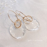 ガラスのフープピアス