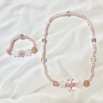 雪のお姫様のネックレス＆ブレスレット