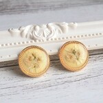送料無料＊春ドライフラワーアンティークピアス/イヤリング　イエロー