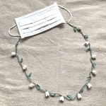 レース編みのフラワーマスクストラップ　グリーン×ホワイト