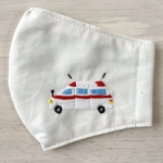 【幼児用マスク】🚑救急車の手刺繍マスク🚑