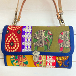 アジアン＆エスニックな　象さんの柄の長財布♪  通帳も入るので、コレ１つでお出かけOK!  ショルダー、手持ちベルト、取り外し可能で使いやすさ抜群です♪ 