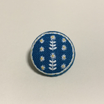 刺繍　花模様のブローチ (送料無料)