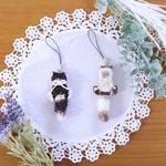 ふわ猫刺繍ストラップ＊シャム柄