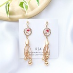 ♢driedflower×charm tasselピアス/イヤリング♢　かすみ草/レジン/ ドライフラワー/ゴールド/タッセル