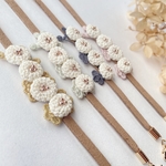  【ホワイト×爽やかブルー】ちいさなちいさな北欧花のブレスレット𓂃𓂂𓏸