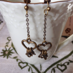LOVEチャームピアス