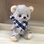 ハンドメイド小さなテディベア風クマぬいぐるみ🧸キーホルダーなど加工可能