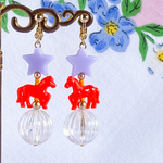 【７色】虹色玉乗りポニーピアス