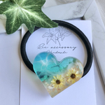 【今だけ送料無料】.*･ﾟミニひまわり×海(青) レジン ヘアゴム  O_1.ﾟ･*.