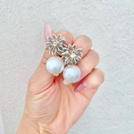 𓐍ブルーフラワー×大粒パール𓐍ピアス/イヤリング   　大ぶり　お呼ばれ　ウェディング   ブライダル　キラキラ　パーティー　お呼ばれ　フォーマル