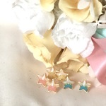 ふんわり　バイカラーちっちゃい星形ピアス