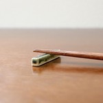 織部釉の箸置き