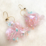 ふわふわタッセルのピアス