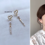 ✴︎NEW!✴︎淡水パールスティックチャームが揺れるオープンハートピアス