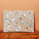 シマエナガのフラットポーチ