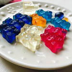 くまグミブローチ