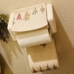 スワッグ柄☆生成り☆トイレットペーパーホルダー♫