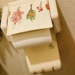 【再販】スワッグ柄☆アイボリー☆トイレットペーパーホルダー♫