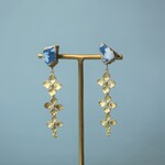 有田焼 陶片 x 金継ぎ ピアス イヤリング （ブルー陶片、花連)