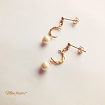 月のピアス