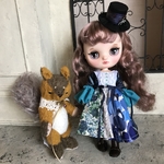 ミディブライスサイズ　黒リネン帽子とリバティパッチのワンピース