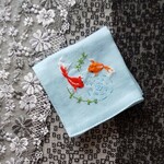 手刺繍ハンカチ  金魚