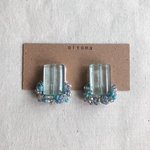 【NEW】クリアソーダ×ブルー×ほんのりゴールド半分ふりふりビーズ刺繍ノンホールピアス/イヤリング/ピアス　⁂フリル　⁂個性的　⁂夏色　⁂ラムネ