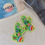 カラフル🌈サボテンのビーズ刺繍ピアス/イヤリング
