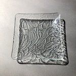 きく　小皿　昭和レトロガラス　アンティーク　型ガラス　もったいないをカタチに　思い出と一緒に
