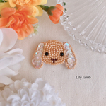 ロップイヤーラビットのビーズ刺繍ブローチ　※受注制作