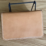 ミドルウォレット　栃木レザー　二つ折り財布