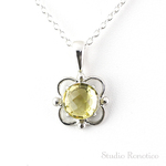 Silver925製 レモンクォーツ 透かしお花モチーフのネックレス