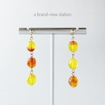 ☆ｲﾁｵｼ☆《Campari and Orange》チェコビーズの三連ピアス/ニッケルフリーイヤリング　ニッケルフリー　アレルギー対応