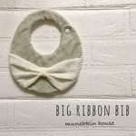 BIG RIBBON  BIB ＊mint×pompon lace＊