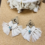 【セール品】マクラメアクセサリー⋆☽︎︎·̩͙  ピアス／イヤリング
