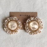 【NEW】やさしい海色ピンクベージュ×くすみゴールド×クリア波音ビーズ刺繍ノンホールピアス/イヤリング/ピアス　⁂波　⁂海　⁂水面の光　⁂さざなみ　⁂夕日